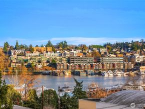 2117 N 36th Street, Seattle WA 98103