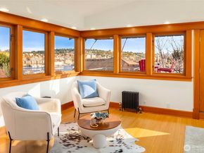 2117 N 36th Street, Seattle WA 98103