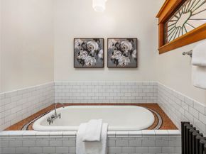 2117 N 36th Street, Seattle WA 98103