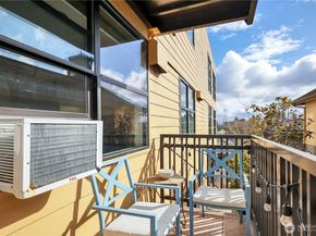 4116 California Avenue SW 304, Seattle WA 98116