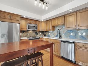 4116 California Avenue SW 304, Seattle WA 98116