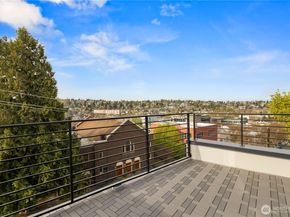 722 N 36th Street, Seattle WA 98103