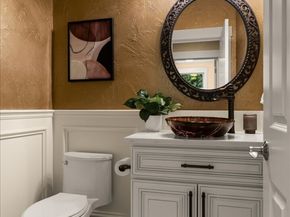 19415 100th Avenue NE, Bothell WA 98011