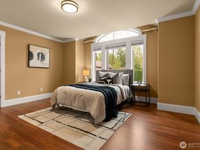 19415 100th Avenue NE, Bothell WA 98011