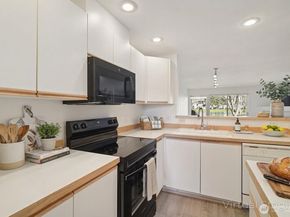 23628 55th Place S 153, Kent WA 98032
