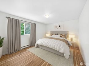 11556 Greenwood Avenue N 105, Seattle WA 98133