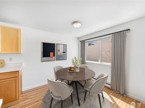 11556 Greenwood Avenue N 105, Seattle WA 98133