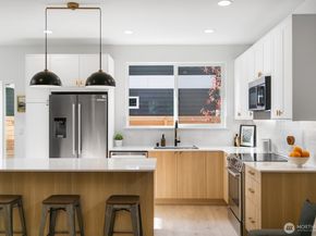 320 N 84th Street, Seattle WA 98103