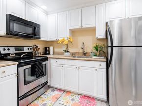 4525 S Henderson Street 103, Seattle WA 98118