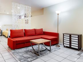 4525 S Henderson Street 103, Seattle WA 98118