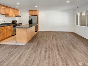 14534 27th Avenue NE, Shoreline WA 98155