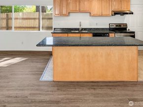 14534 27th Avenue NE, Shoreline WA 98155