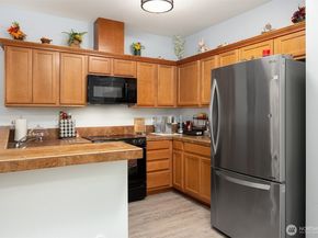 1736 10th Avenue NE C110, Issaquah WA 98029