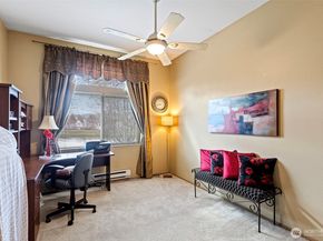 23221 58th Avenue S 32, Kent WA 98032