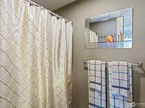 23221 58th Avenue S 32, Kent WA 98032