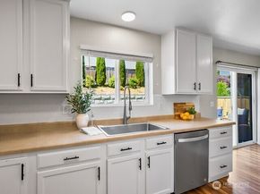 2216 119th Drive SE, Lake Stevens WA 98258