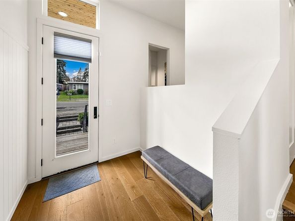 9212 11th Avenue NW, Seattle WA 98117