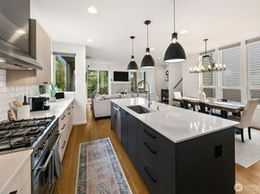 9212 11th Avenue NW, Seattle WA 98117