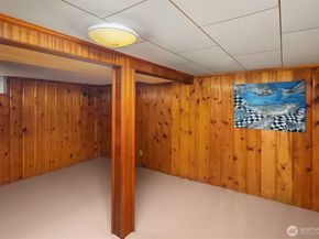 548 NE 102nd Street, Seattle WA 98125