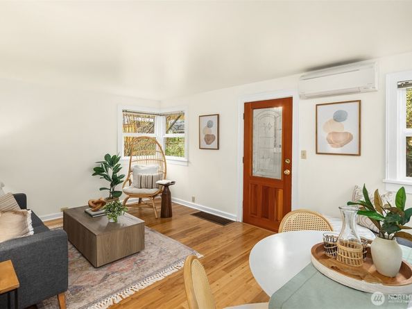 548 NE 102nd Street, Seattle WA 98125