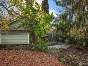 548 NE 102nd Street, Seattle WA 98125