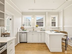 2915 Franklin Avenue E A, Seattle WA 98102