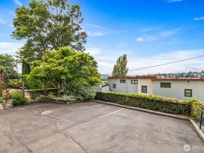 2915 Franklin Avenue E A, Seattle WA 98102