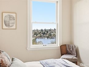 2915 Franklin Avenue E A, Seattle WA 98102