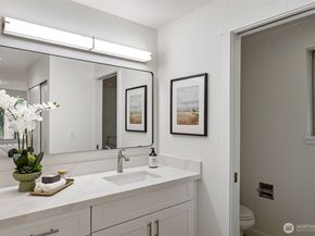 4800 152nd Place SE, Bellevue WA 98006
