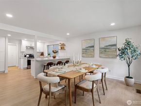 4800 152nd Place SE, Bellevue WA 98006