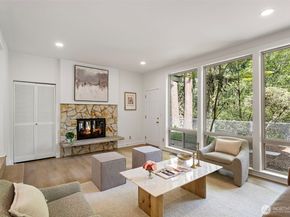 4800 152nd Place SE, Bellevue WA 98006