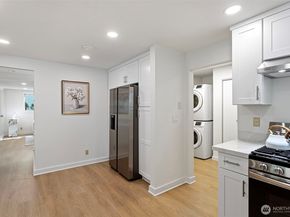 4800 152nd Place SE, Bellevue WA 98006