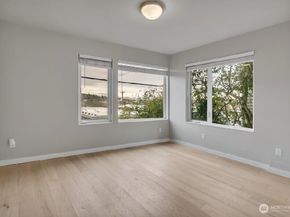 3639 13th Avenue W C, Seattle WA 98119