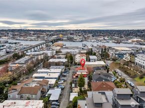 3639 13th Avenue W C, Seattle WA 98119
