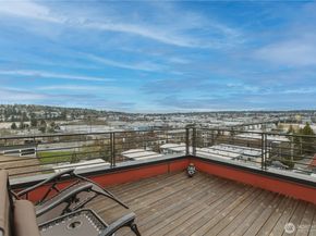 3639 13th Avenue W C, Seattle WA 98119