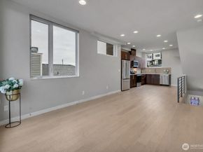 3639 13th Avenue W C, Seattle WA 98119