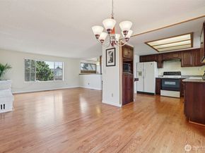 11208 SE 234th Place, Kent WA 98031