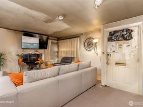 4856 20th Avenue S, Seattle WA 98109