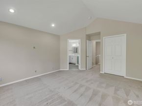 18397 NE 97th Court, Redmond WA 98052