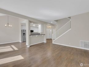 18397 NE 97th Court, Redmond WA 98052