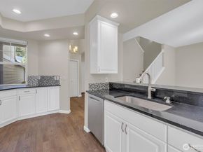 18397 NE 97th Court, Redmond WA 98052