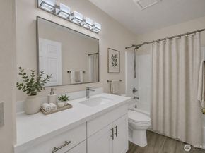 18397 NE 97th Court, Redmond WA 98052