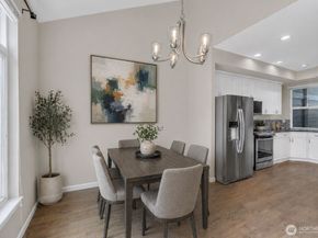 18397 NE 97th Court, Redmond WA 98052