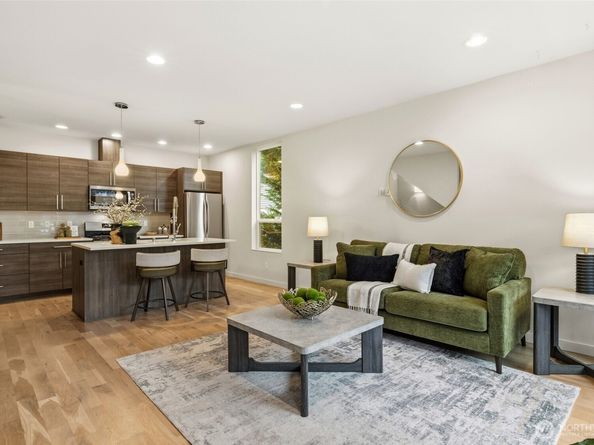 1523 NW 64th Street B, Seattle WA 98107
