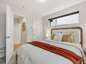 1523 NW 64th Street B, Seattle WA 98107