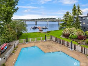 2501 Canterbury Lane E 322, Seattle WA 98112