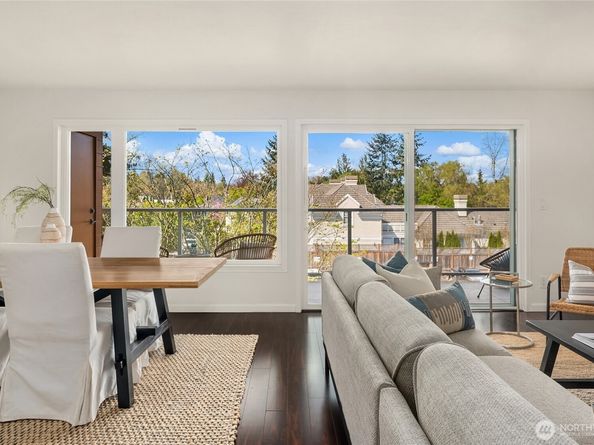 2501 Canterbury Lane E 322, Seattle WA 98112