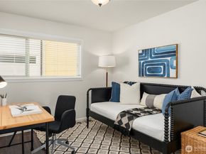 2501 Canterbury Lane E 322, Seattle WA 98112