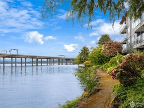 2501 Canterbury Lane E 322, Seattle WA 98112