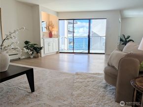 2104 Alki Avenue SW 306, Seattle WA 98116